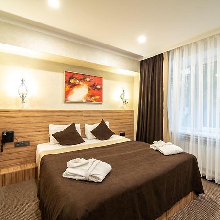 Mildom City Hotel Алматы Экстерьер фото