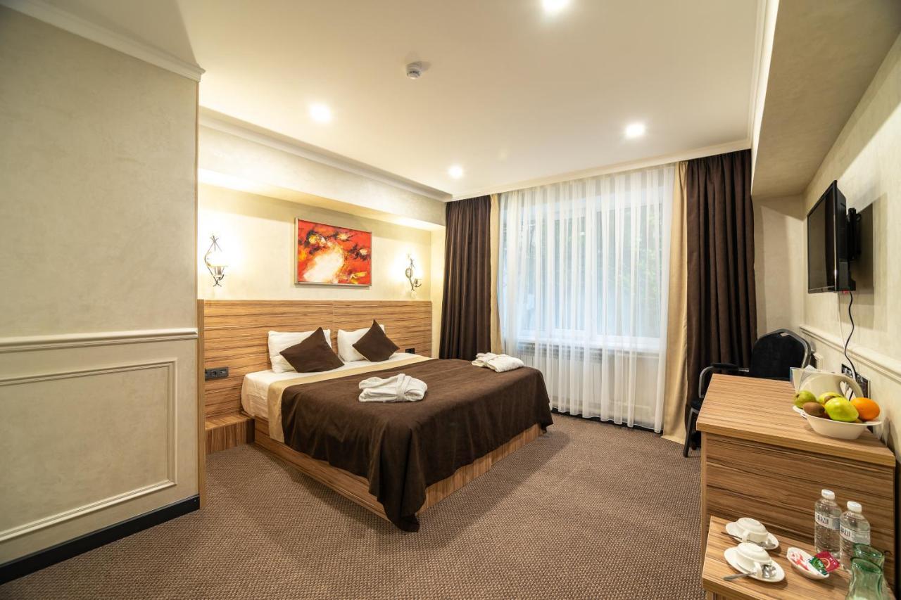 Mildom City Hotel Алматы Экстерьер фото